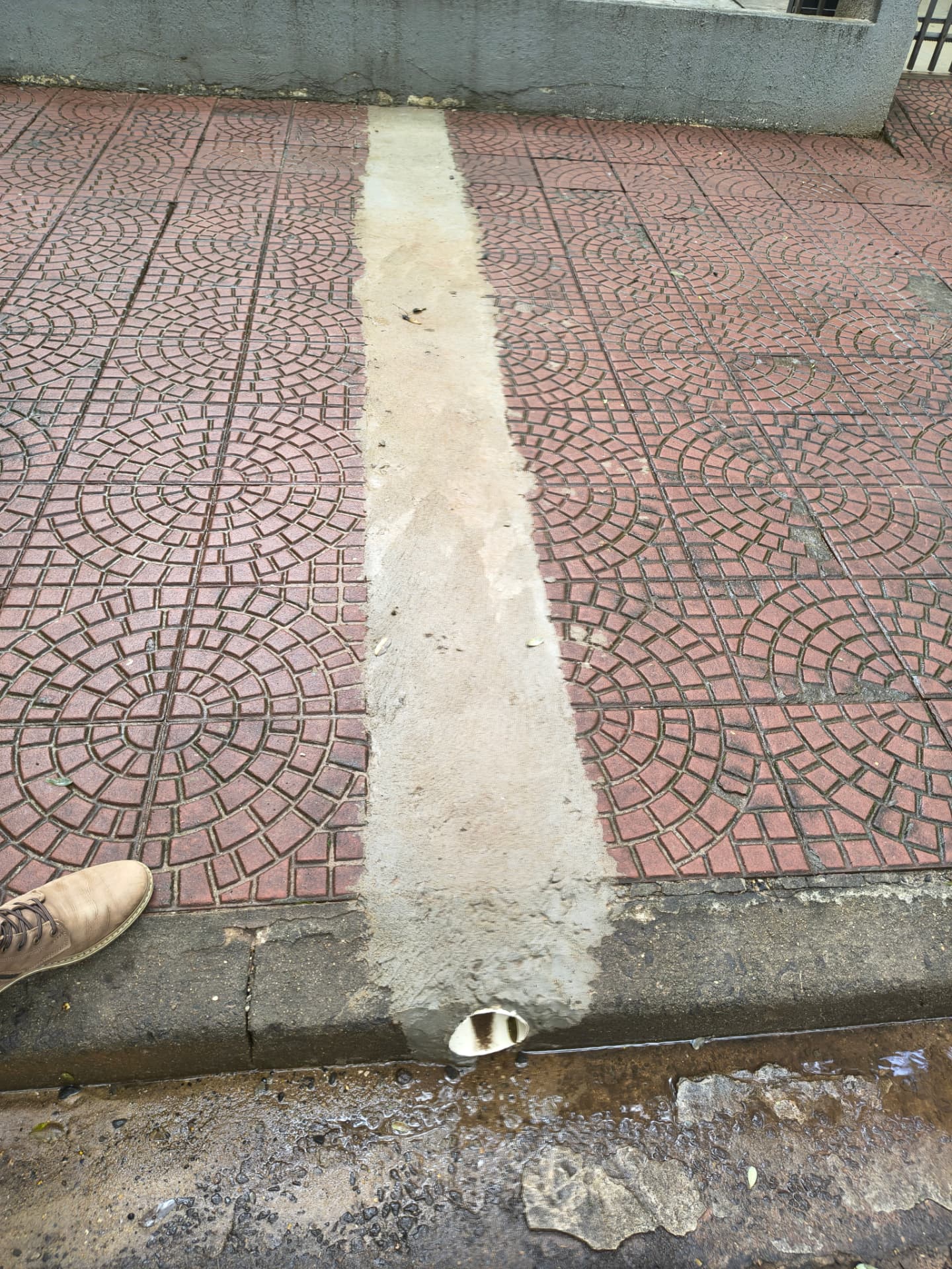 Depois — Instalação de tubulação de água pluvial realizada pela Vistoriar